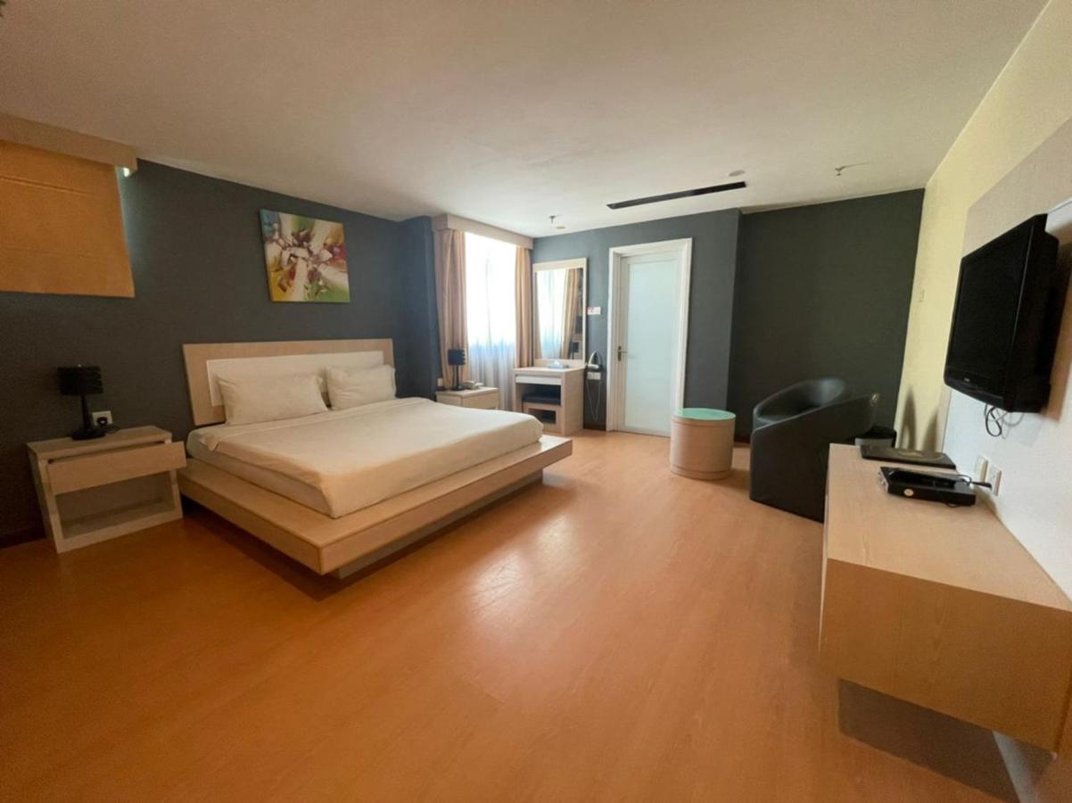 Jinhold Apartment Hotel Bintulu Eksteriør bilde